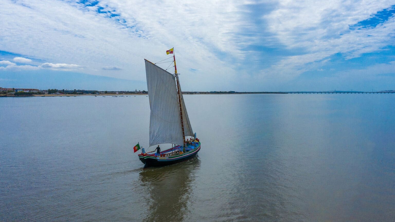 Bote Leão: um passeio sobre o Tejo 1 Bote Leão: um passeio sobre o Tejo