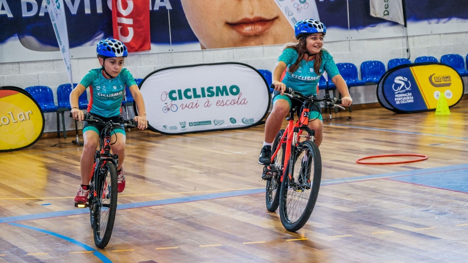 Ciclismo vai à Escola: Um Projeto de Sucesso em Palmela 1 Ciclismo vai à Escola: Um Projeto de Sucesso em Palmela