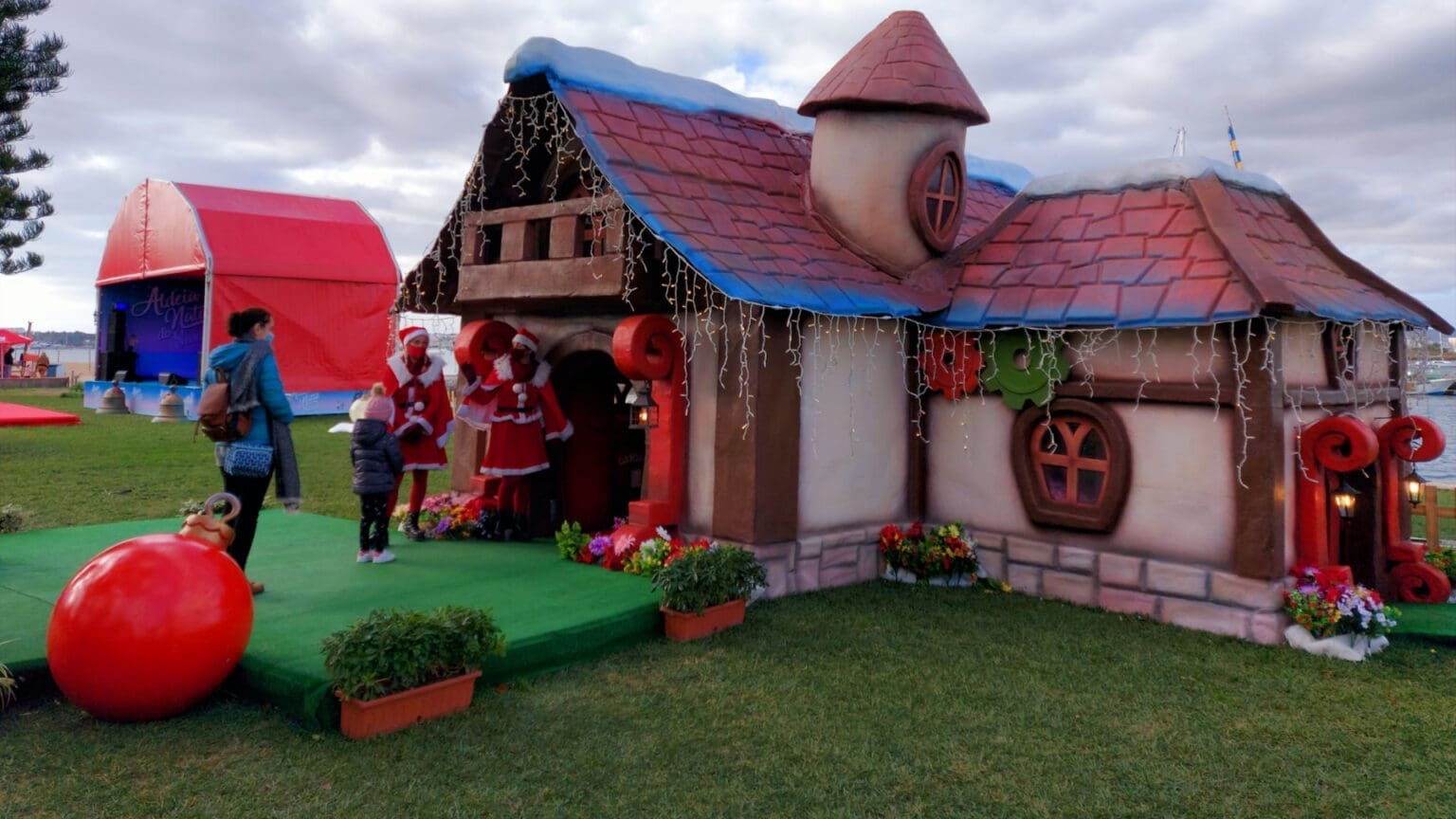 Mercado de Natal em Amora: Entretenimento e Magia para Toda a Família 1 Mercado de Natal em Amora: Entretenimento e Magia para Toda a Família