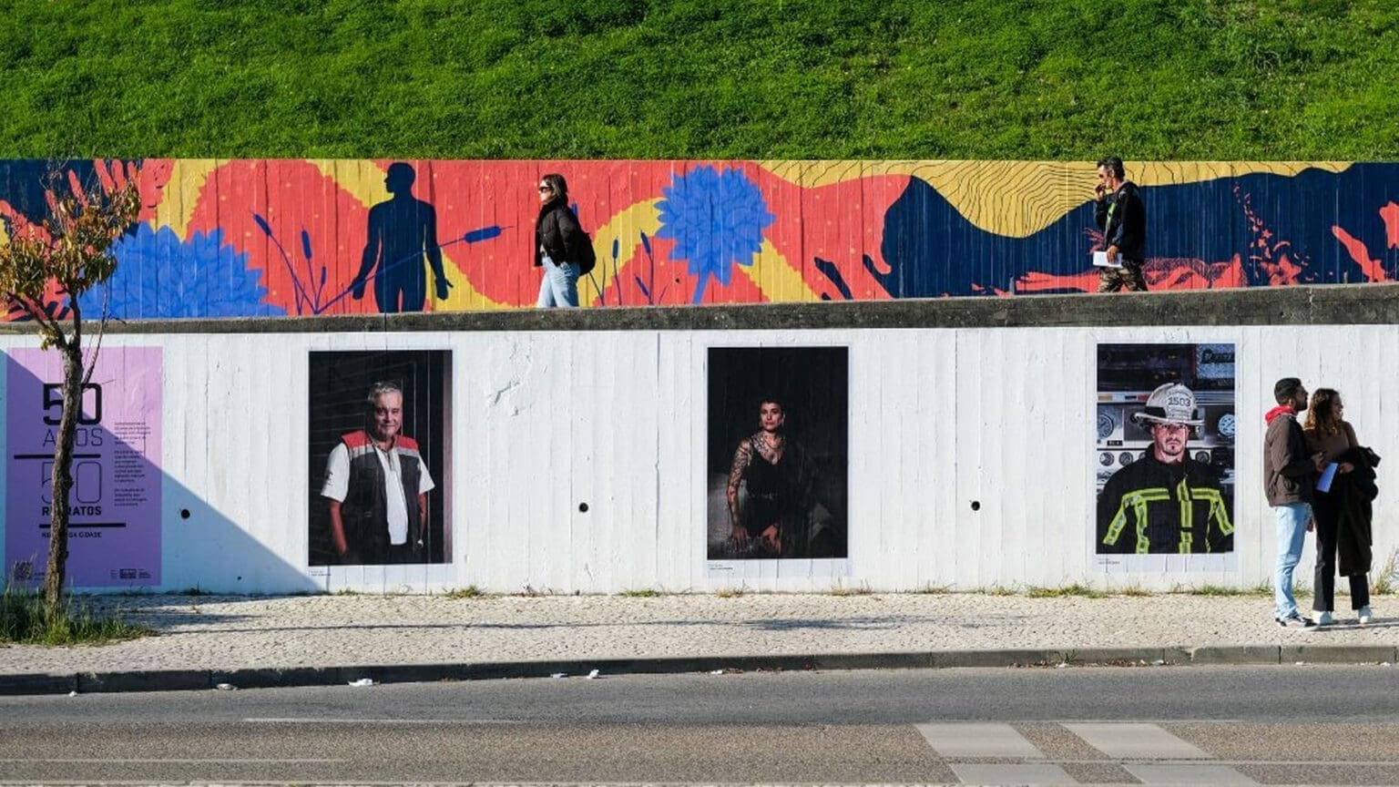 Exposição de Retratos em Almada: Celebrando 50 Anos de Elevação a Cidade 1 Exposição de Retratos em Almada: Celebrando 50 Anos de Elevação a Cidade