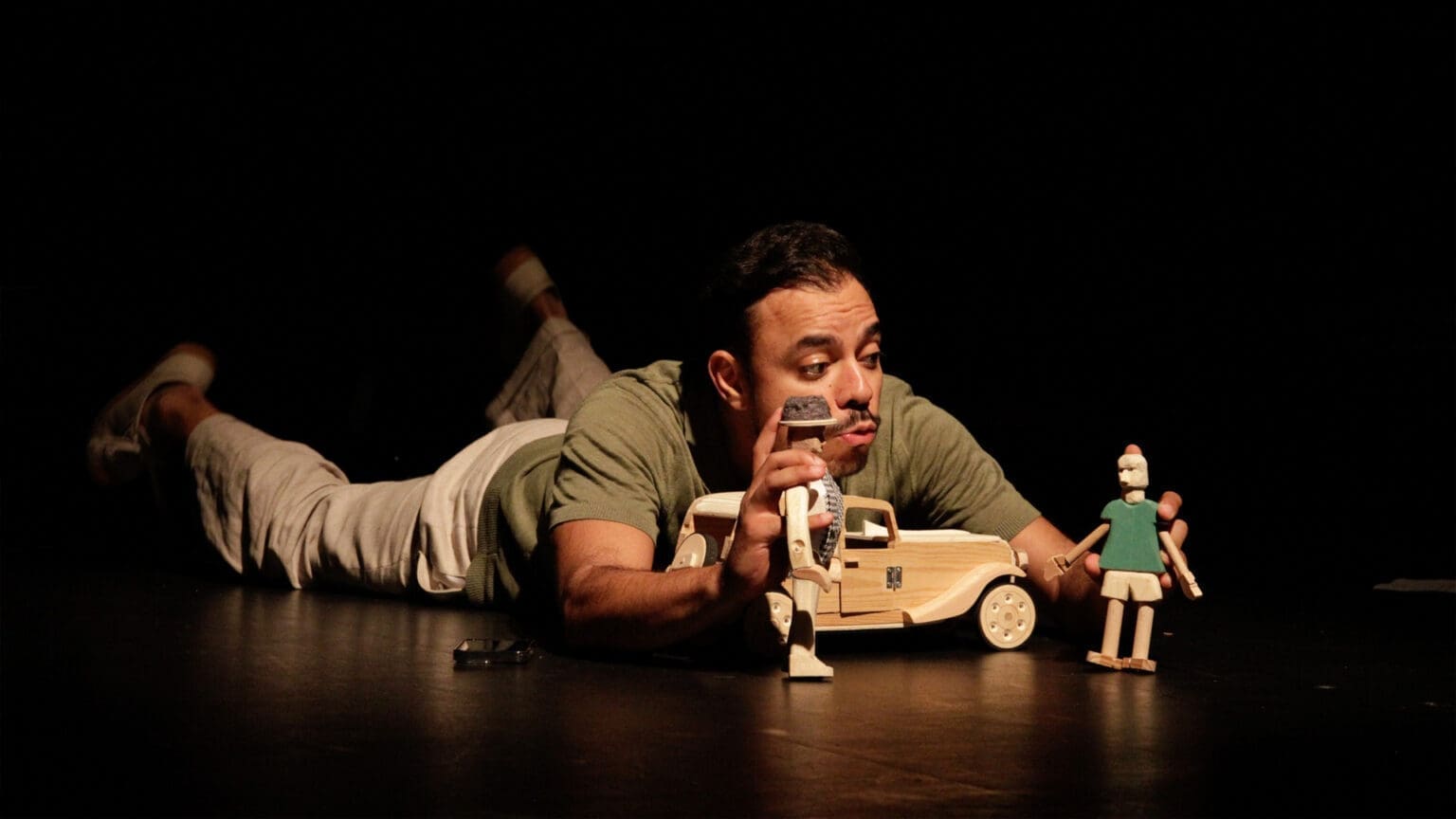 Um Livro Que Ganha Vida no Palco: "Meu Pé de Laranja Lima" no Teatro Municipal Joaquim Benite 1 Um Livro Que Ganha Vida no Palco: “Meu Pé de Laranja Lima” no Teatro Municipal Joaquim Benite