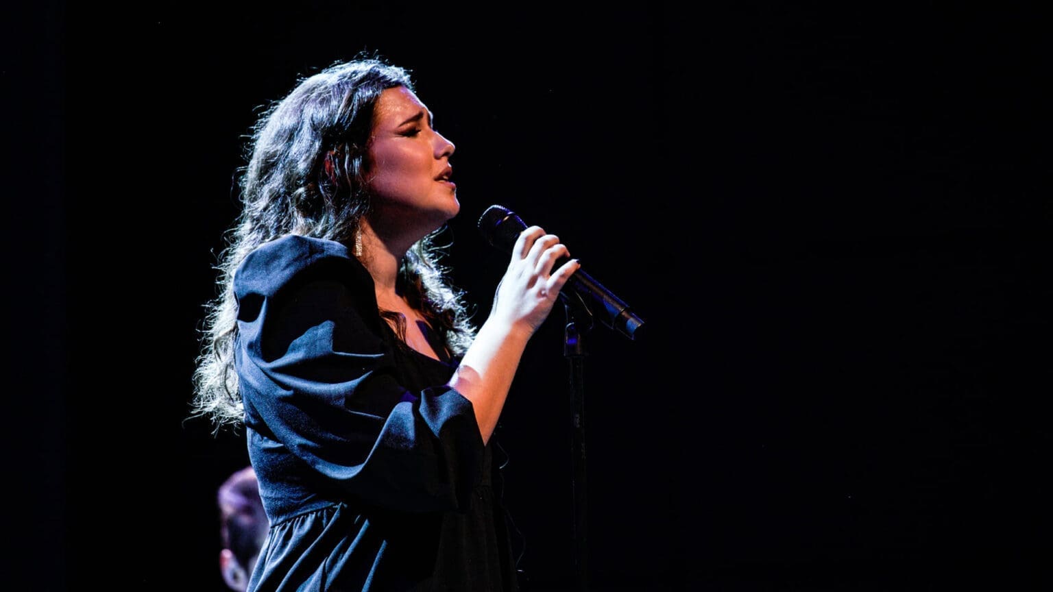 Beatriz Felício: Uma Jovem Promessa do Fado em Concerto no Montijo 1 Beatriz Felício: Uma Jovem Promessa do Fado em Concerto no Montijo