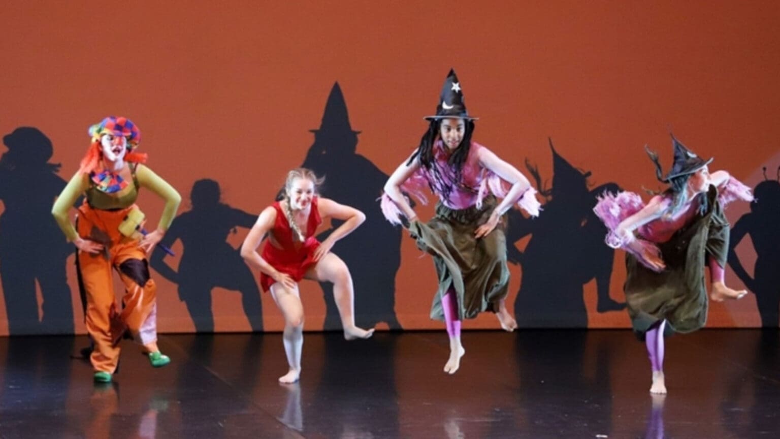A História do Flautista de Hamelin Inspira um Espetáculo para Famílias no Dia Mundial da Dança 1 A História do Flautista de Hamelin Inspira um Espetáculo para Famílias no Dia Mundial da Dança