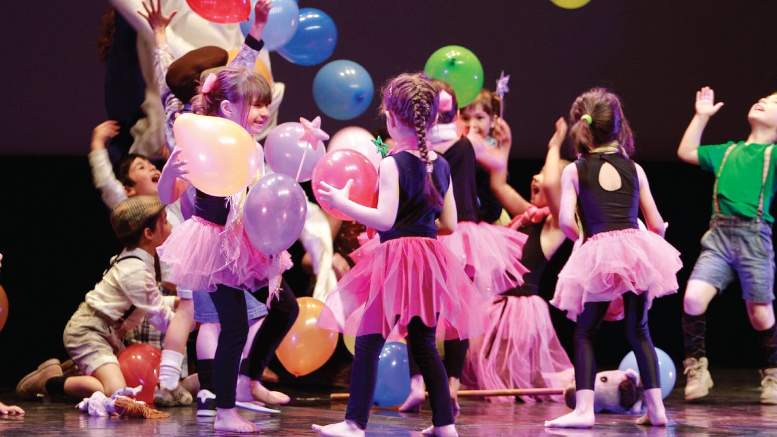 30 Anos de "Fantasiarte": Celebrando 3 Décadas de Expressão Artística na Comunidade Educativa de Palmela 1 30 Anos de “Fantasiarte”: Celebrando 3 Décadas de Expressão Artística na Comunidade Educativa de Palmela