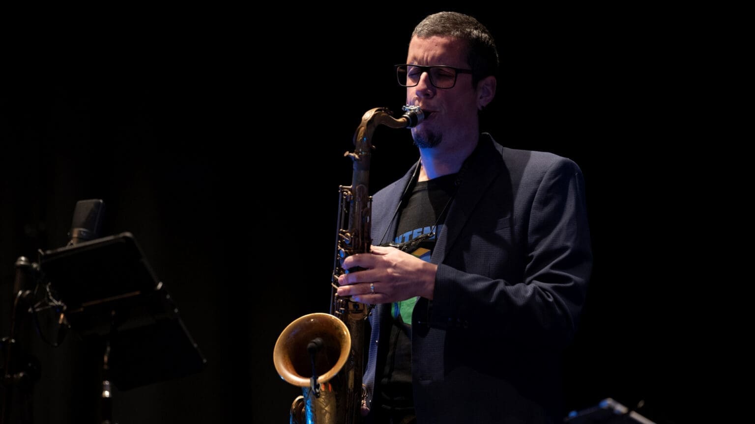 Descobrindo o Jazz na Vila de Azeitão: Uma Viagem Musical Inesquecível 1 Descobrindo o Jazz na Vila de Azeitão: Uma Viagem Musical Inesquecível