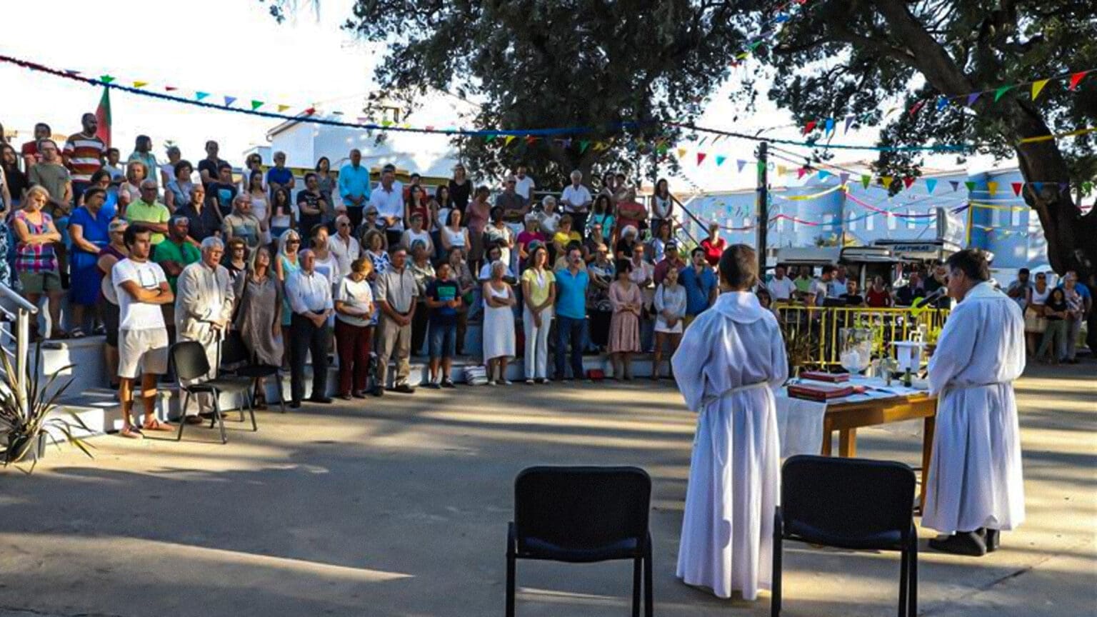 As Festas de São Simão: Celebrando a Tradição e a Comunidade em Setúbal 1 As Festas de São Simão: Celebrando a Tradição e a Comunidade em Setúbal