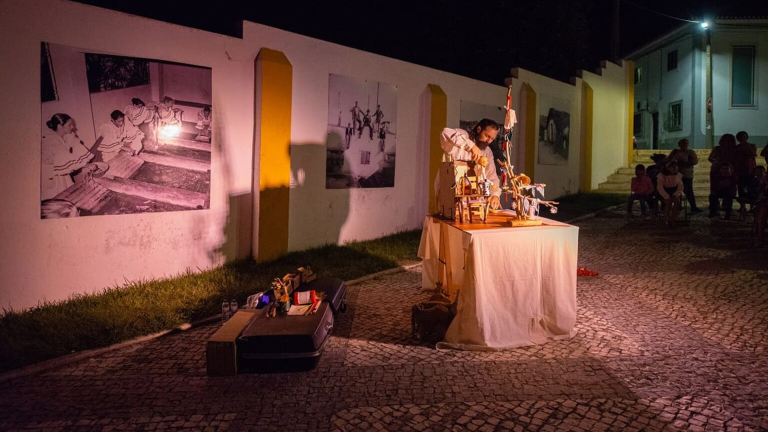 Participe nas "Noites na Fonte" e conheça o trabalho artístico da comunidade local em Palmela 1 Participe nas “Noites na Fonte” e conheça o trabalho artístico da comunidade local em Palmela