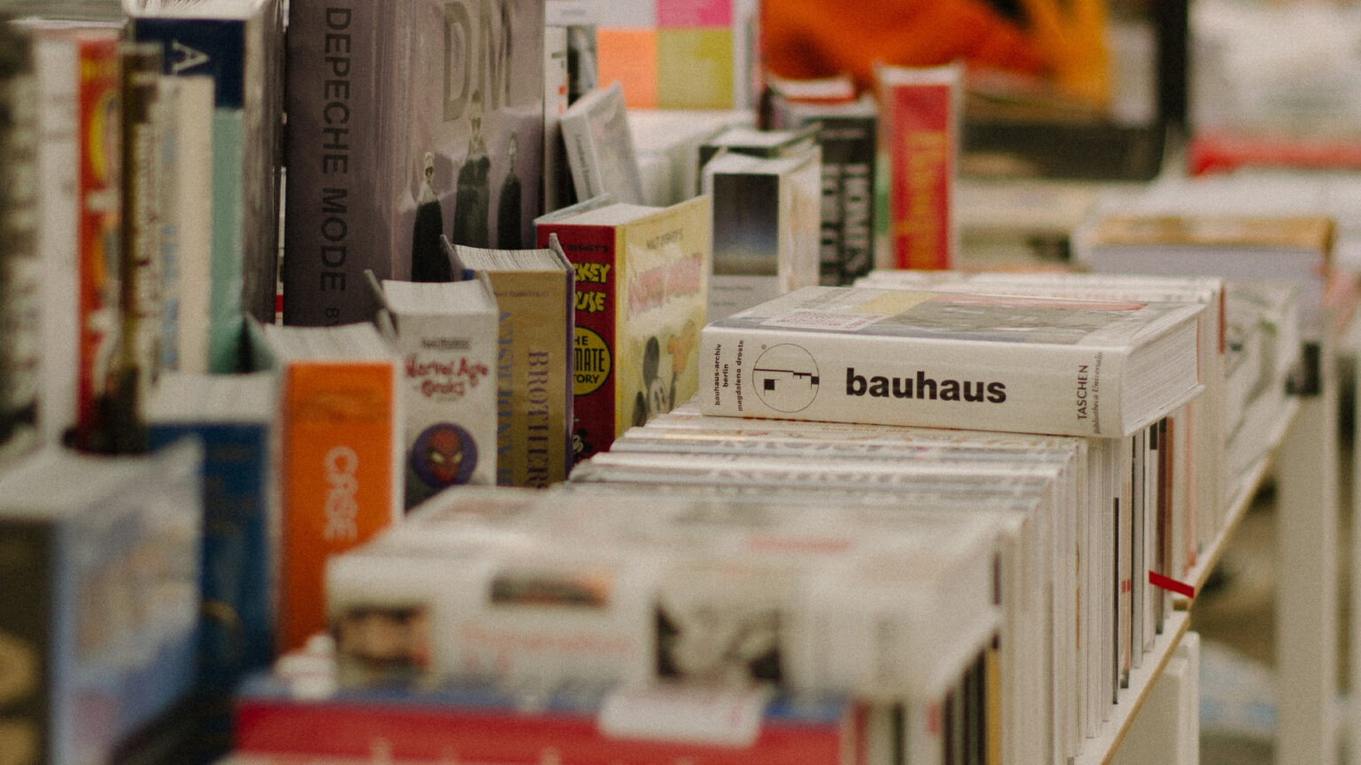 Feira do Livro Desalinhado: O Encontro da Literatura e da Reflexão Cultural em Setúbal 1 Feira do Livro Desalinhado: O Encontro da Literatura e da Reflexão Cultural em Setúbal