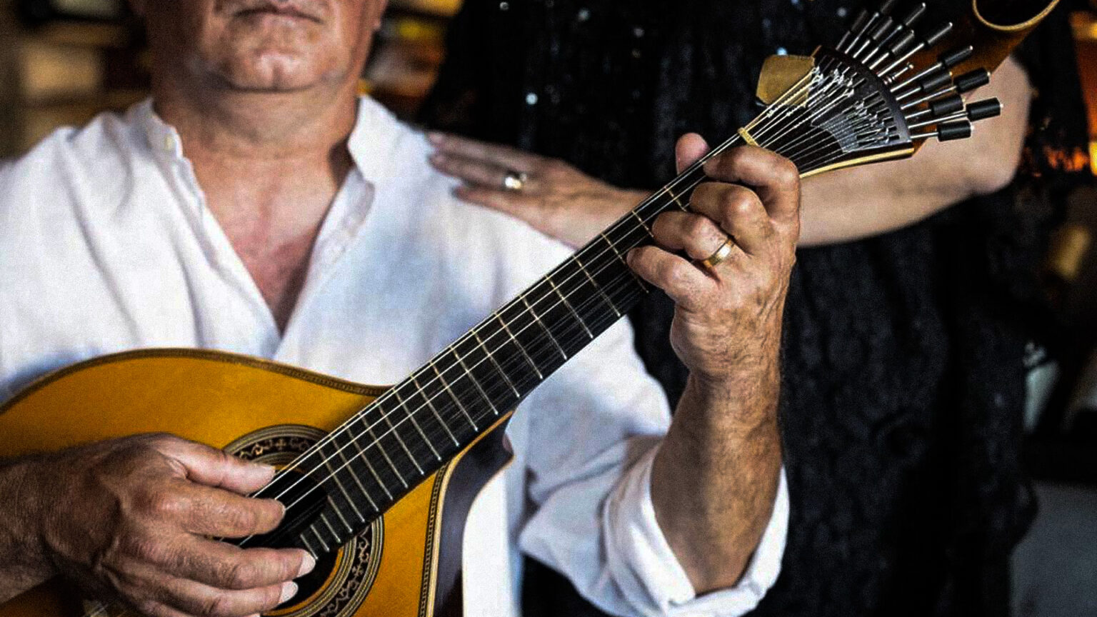 Tarde de Fados na Igreja de Santiago: Uma Celebração da Tradição Portuguesa em Palmela 1 Tarde de Fados na Igreja de Santiago: Uma Celebração da Tradição Portuguesa em Palmela