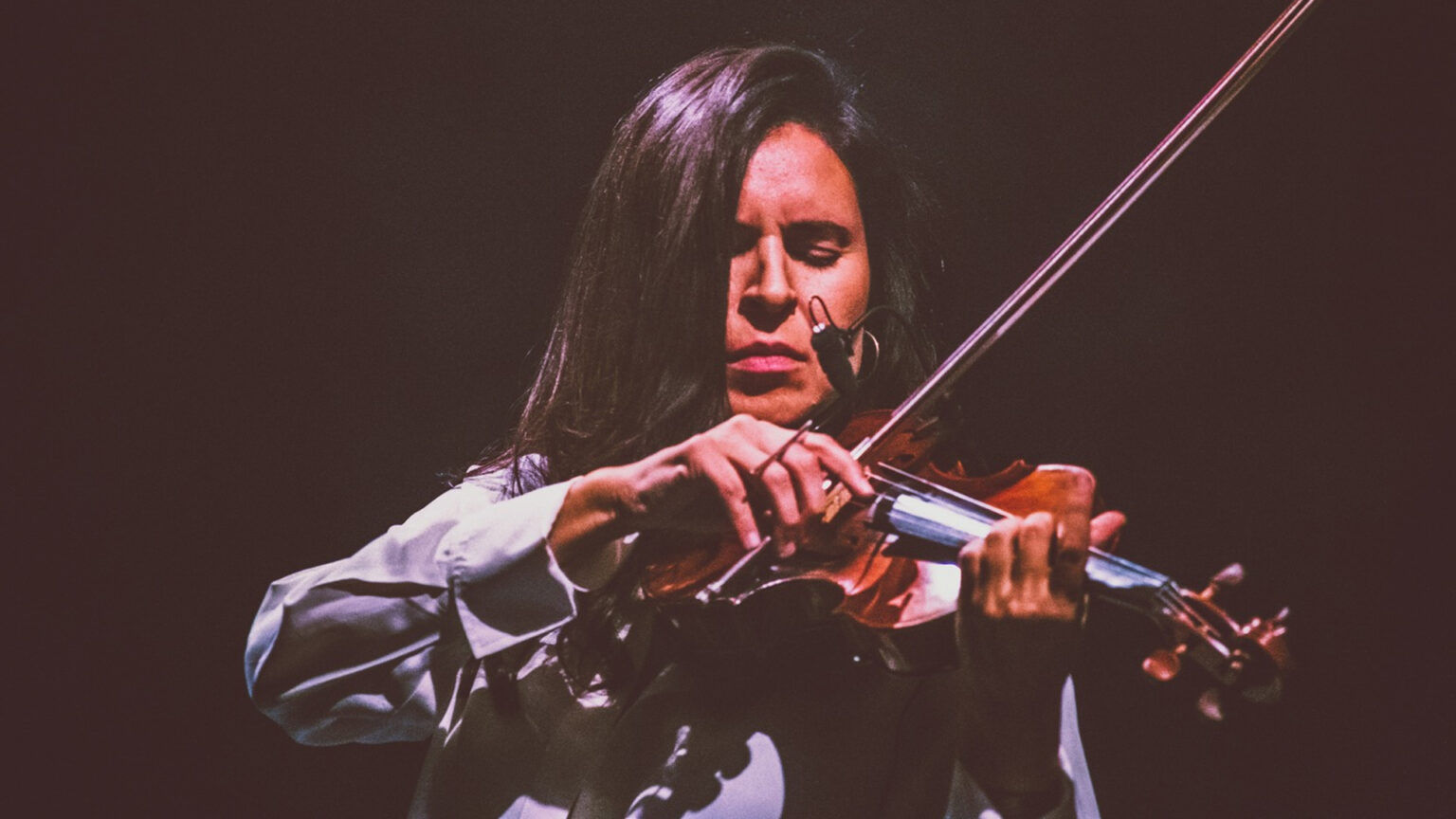 Desfrute do violino de Laura Masotto em Setúbal