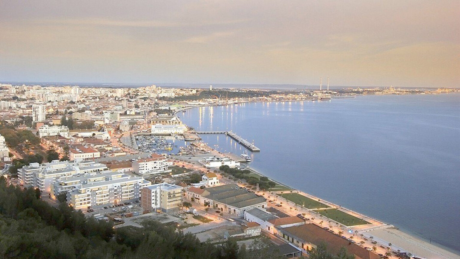 O Crescimento das PME no Distrito de Setúbal: Um Olhar sobre 2024 1 O Crescimento das PME no Distrito de Setúbal: Um Olhar sobre 2024