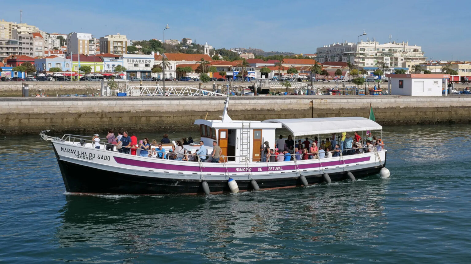 Quer ouvir música no rio em Setúbal? O Maravilha do Sado está de volta com mais concertos a bordo 1 Quer ouvir música no rio em Setúbal? O Maravilha do Sado está de volta com mais concertos a bordo