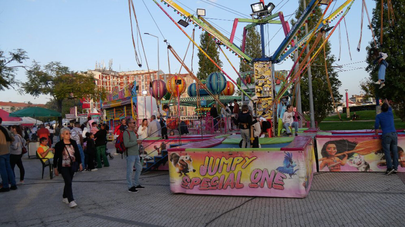 Feira de Outono de Corroios 2025: quatro dias de festa, cultura e sabores no Jardim Quinta da Água