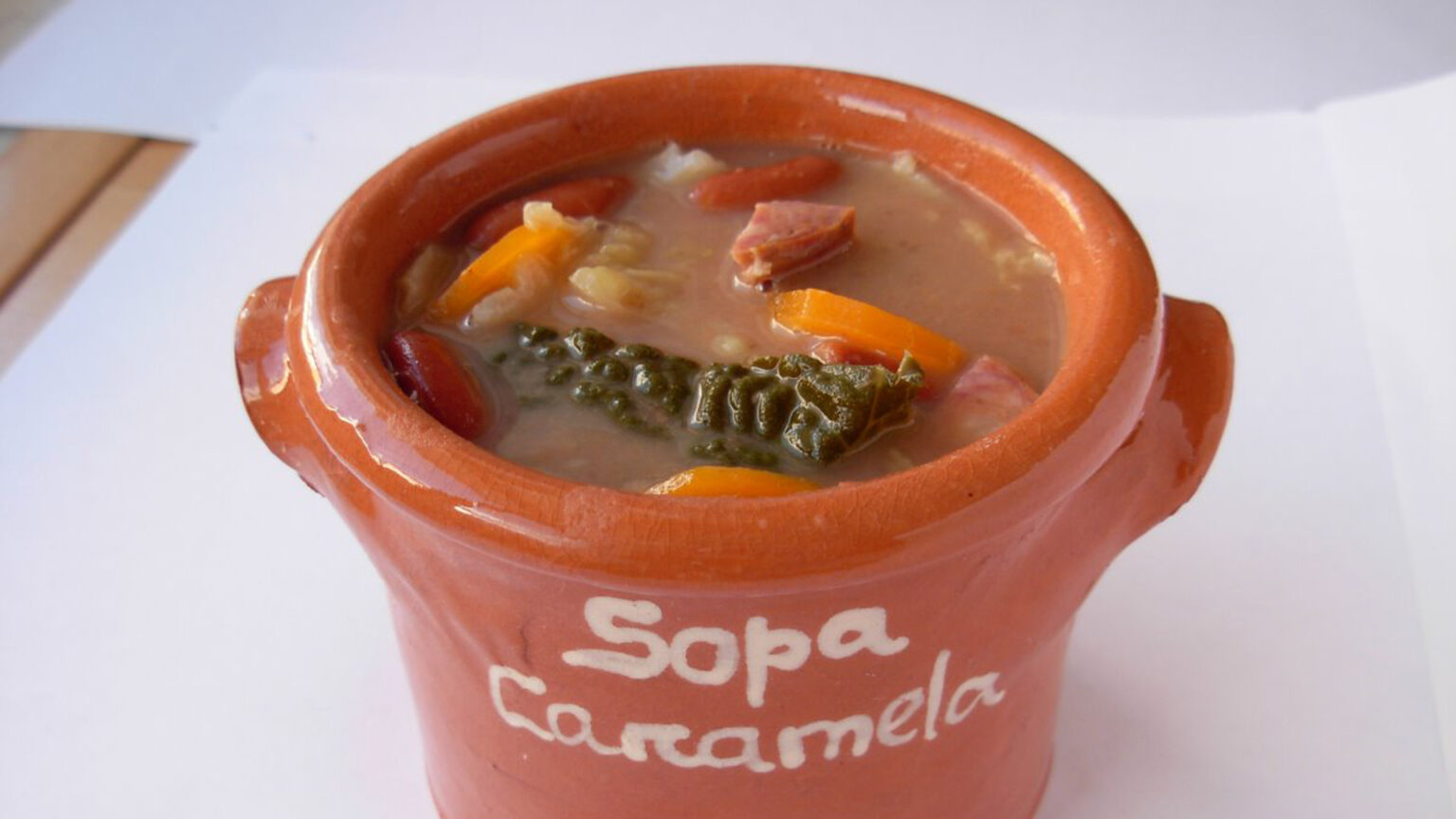 Aos sábados, pode provar a famosa sopa caramela no Mercado Municipal de Pinhal Novo 1 Aos sábados, pode provar a famosa sopa caramela no Mercado Municipal de Pinhal Novo